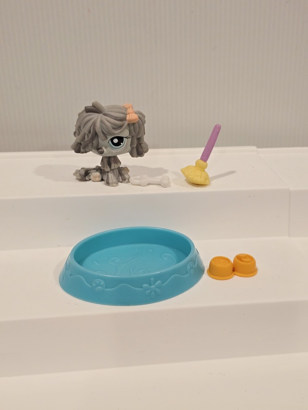 Littlest Pet Shop LPS Komondor Sheep Dog Gray and Accessories Set